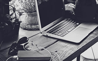 随机辽宁男篮豪取胜利，领先优势逐渐拉大，辽宁男篮表现